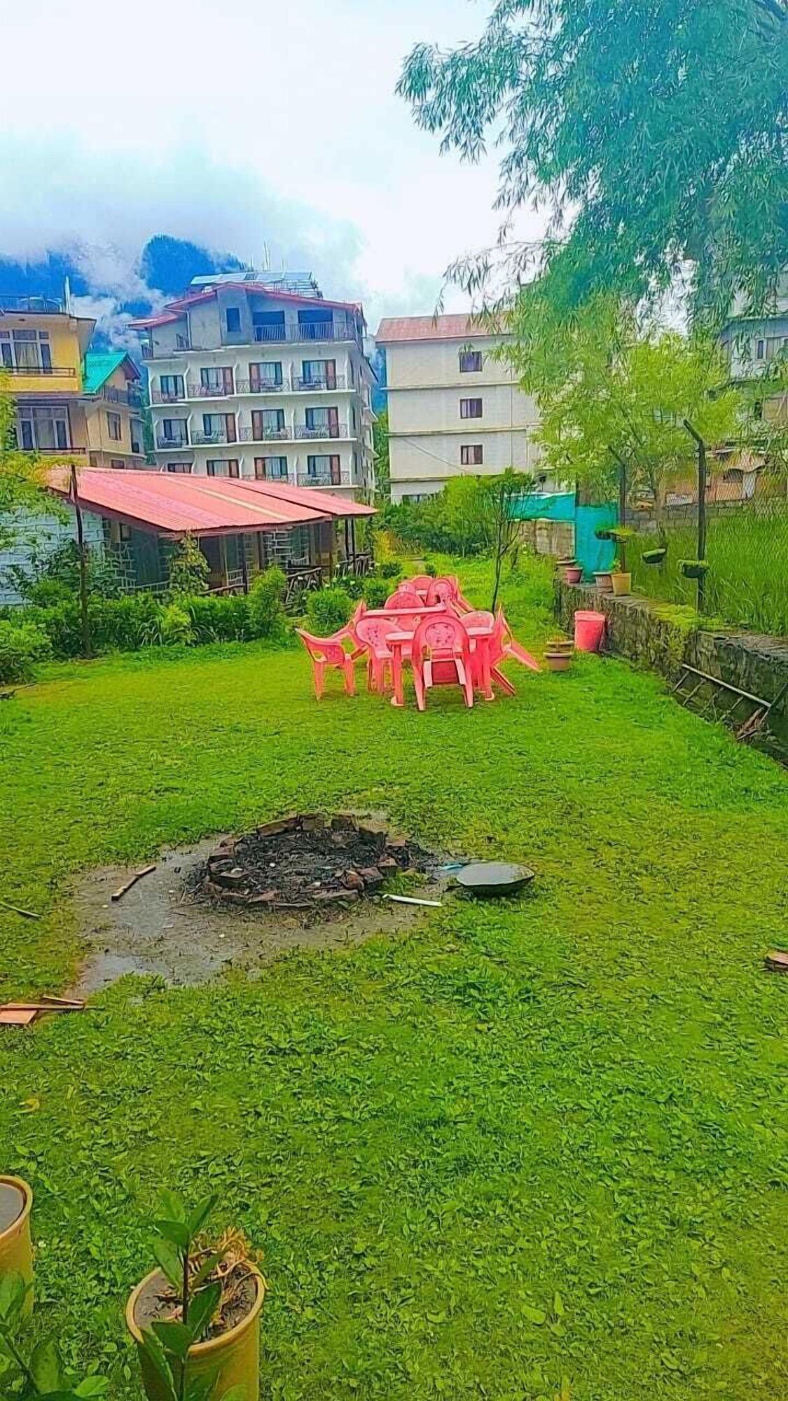 Garden view at Hotel Seraj International Manali
