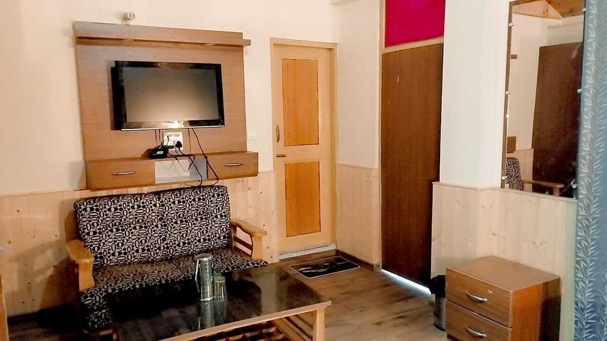 Deluxe Room second image